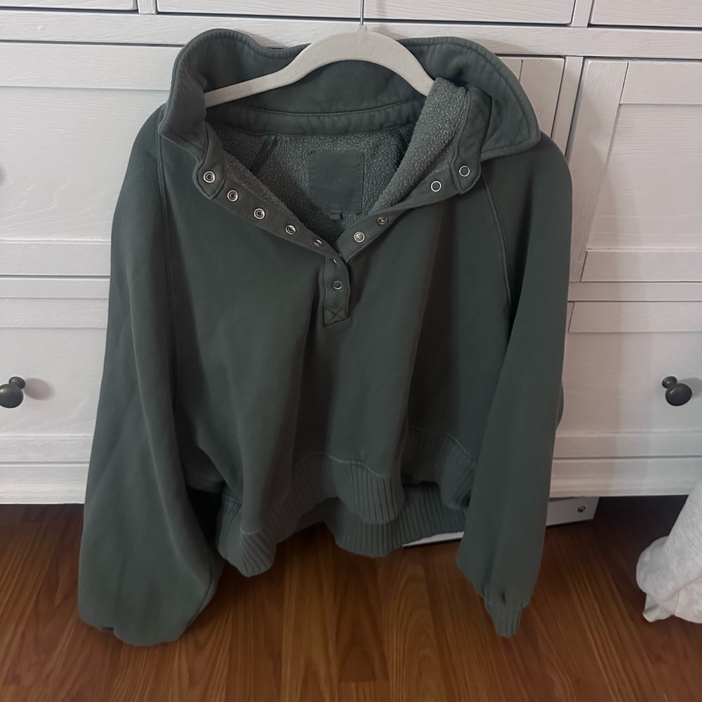 Aerie Quarter Snap Sweatshirt color “royal palm”